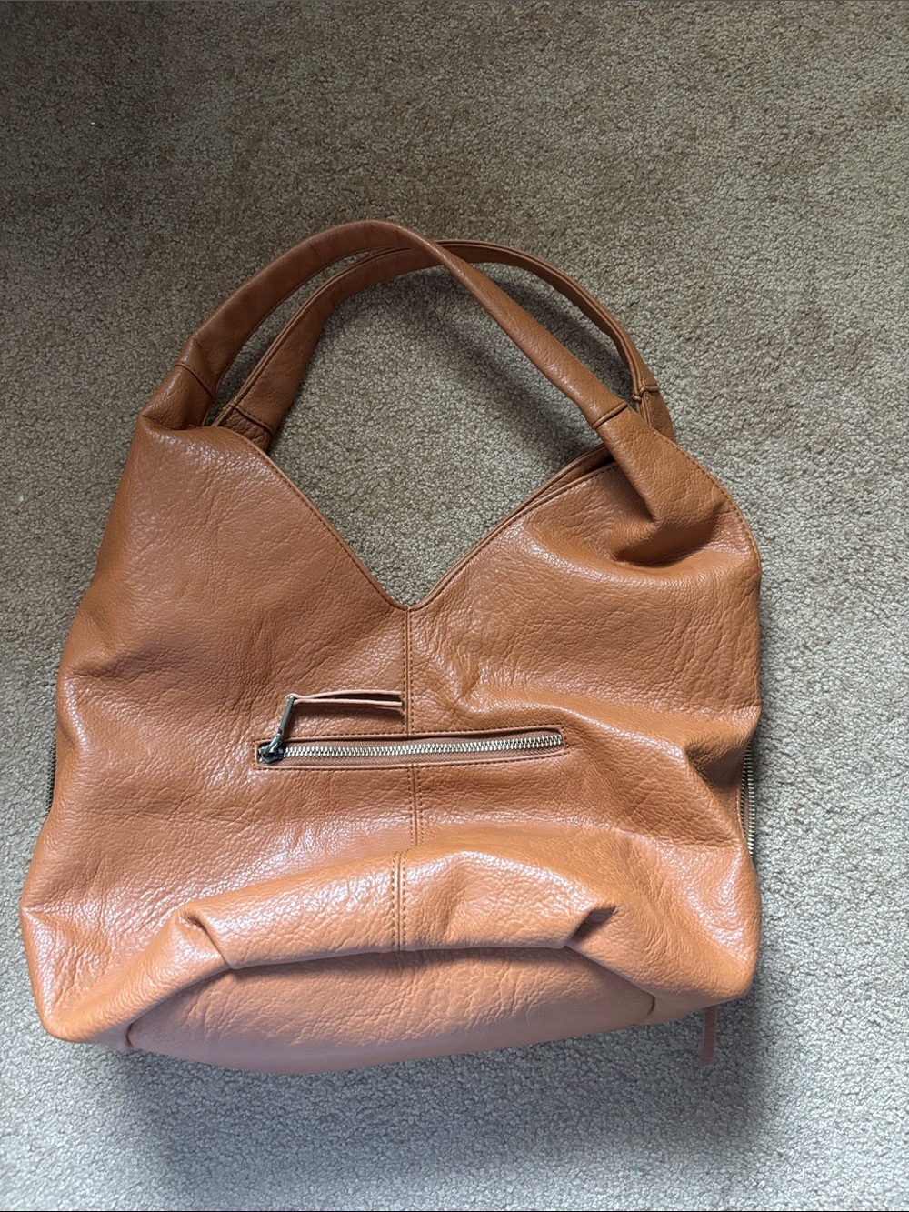 Classic Tan Leather Shoulder Bag - Stylish Everyday Tote